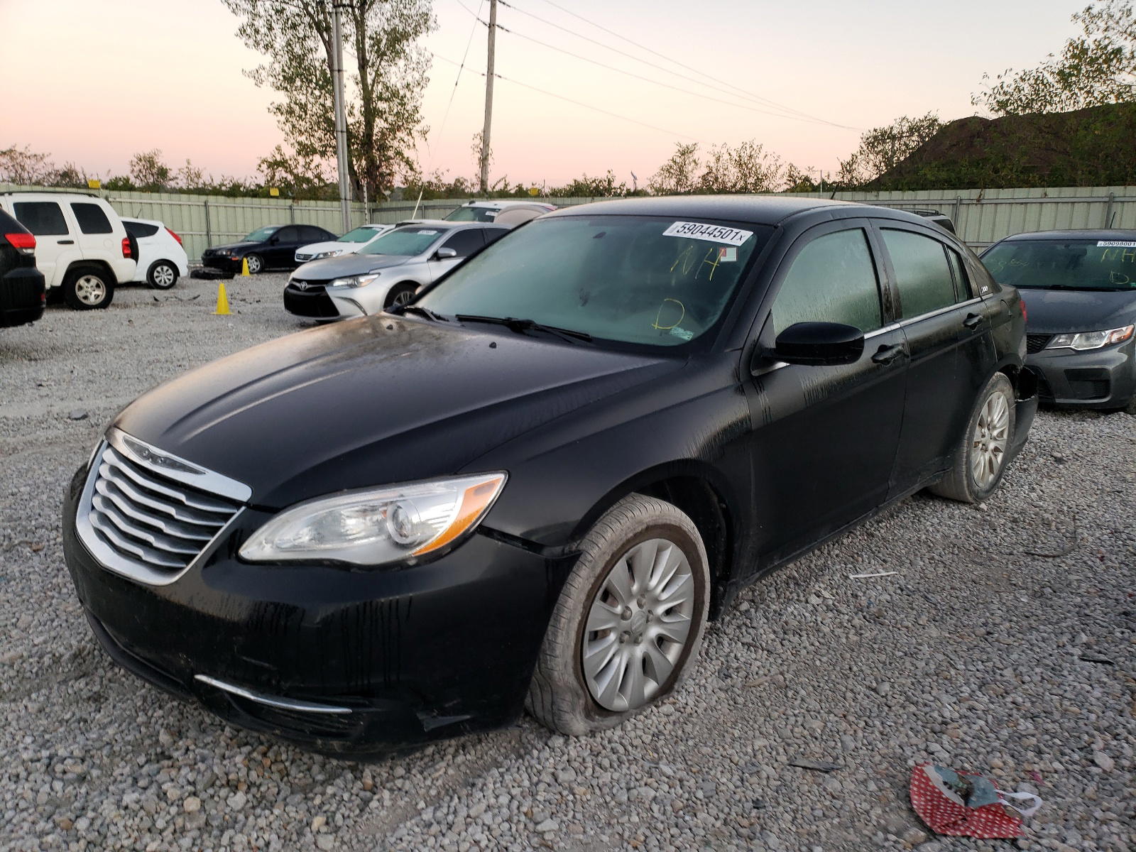 Photo 2 from auction – 2013 CHRYSLER 200 LX with VIN 1C3CCBAB5DN641707