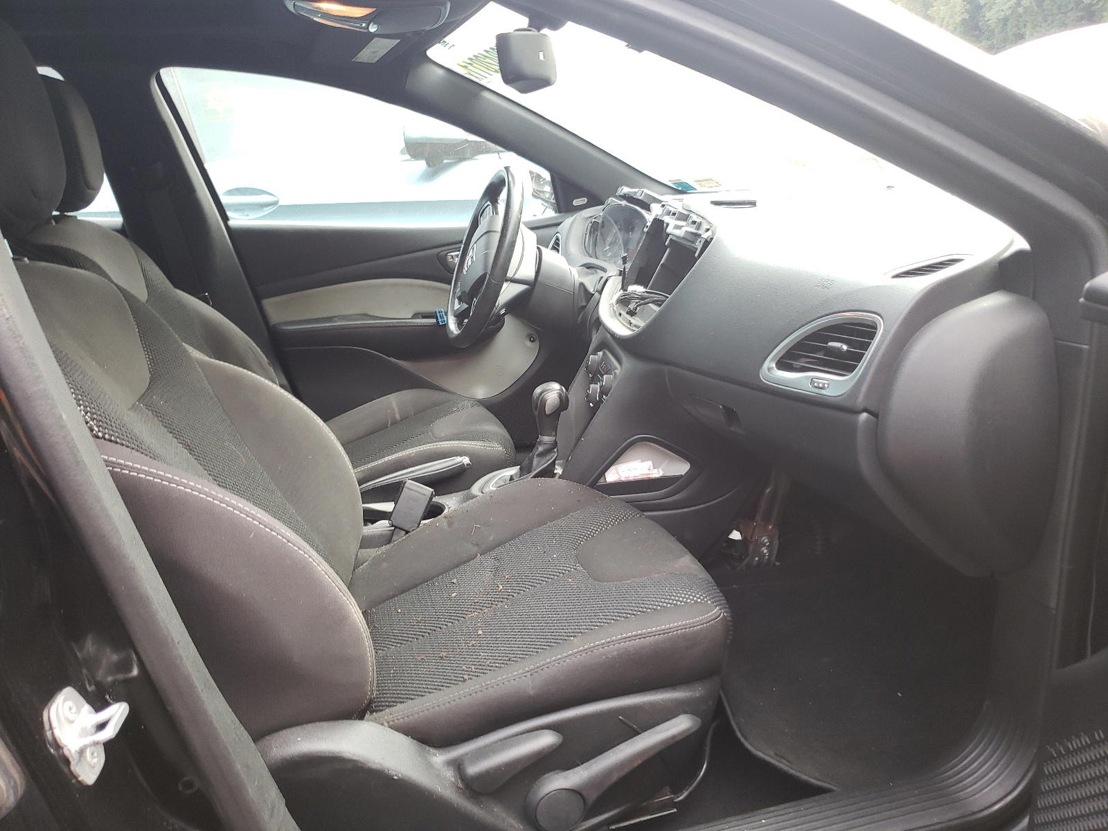 Photo 5 from auction – 2014 DODGE DART SXT with VIN 1C3CDFBB1ED914393