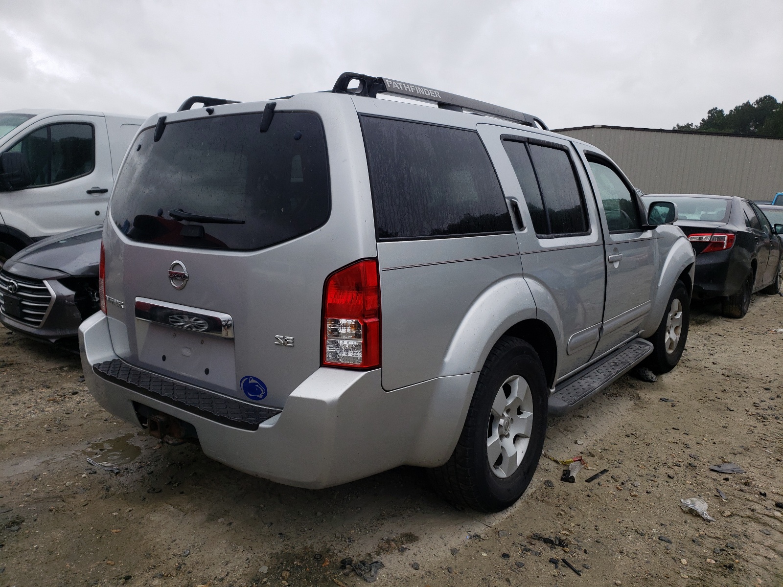 Photo 4 from auction – 2005 NISSAN PATHFINDER with VIN 5N1AR18WX5C732324