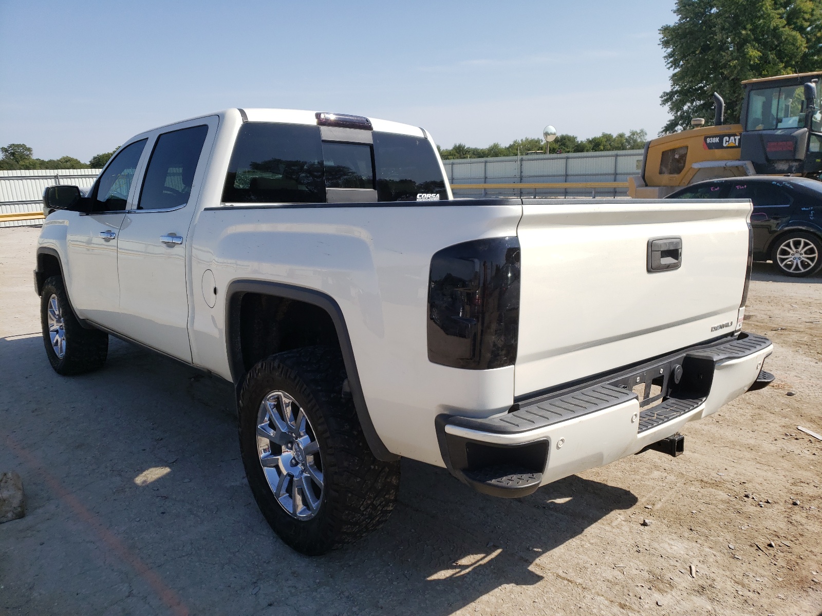 Photo 3 from auction – 2014 GMC SIERRA K15 with VIN 3GTU2WEJ3EG345218
