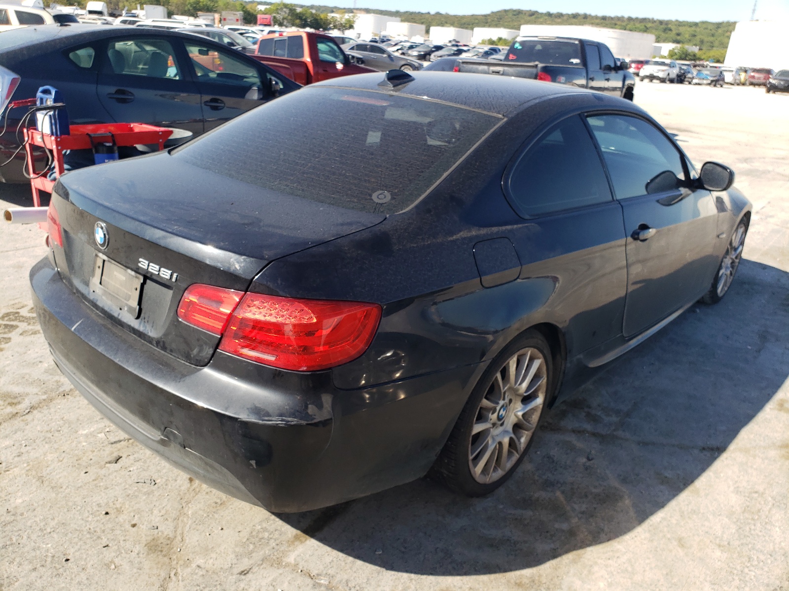 Photo 4 from auction – 2013 BMW 328 I SULE with VIN WBAKE5C56DJ107050