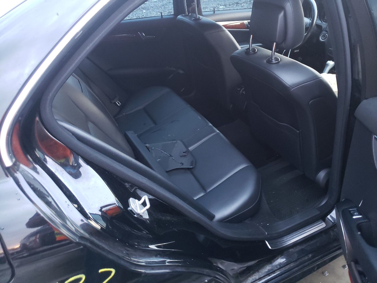 Photo 6 from auction – 2011 MERCEDES-BENZ C 300 4MAT with VIN WDDGF8BB3BR181531