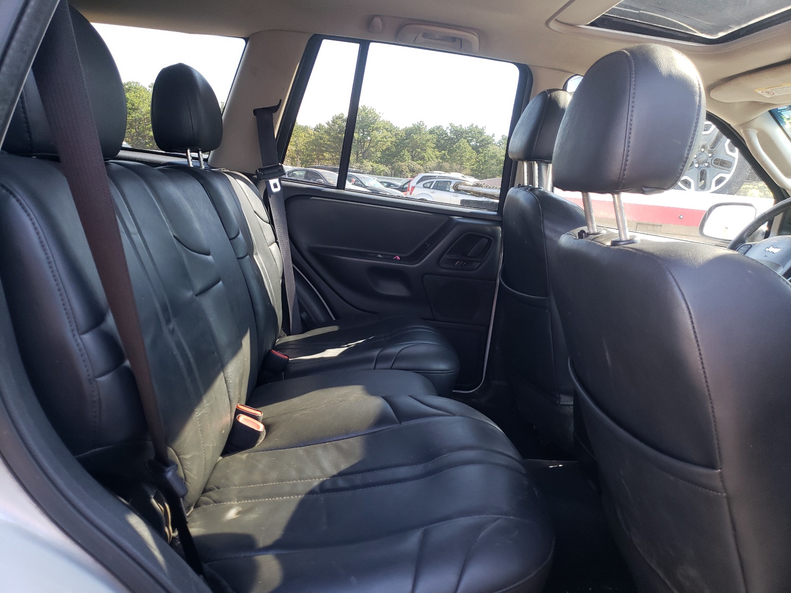 Photo 6 from auction – 2004 JEEP GRAND CHER with VIN 1J4GW48S94C398401