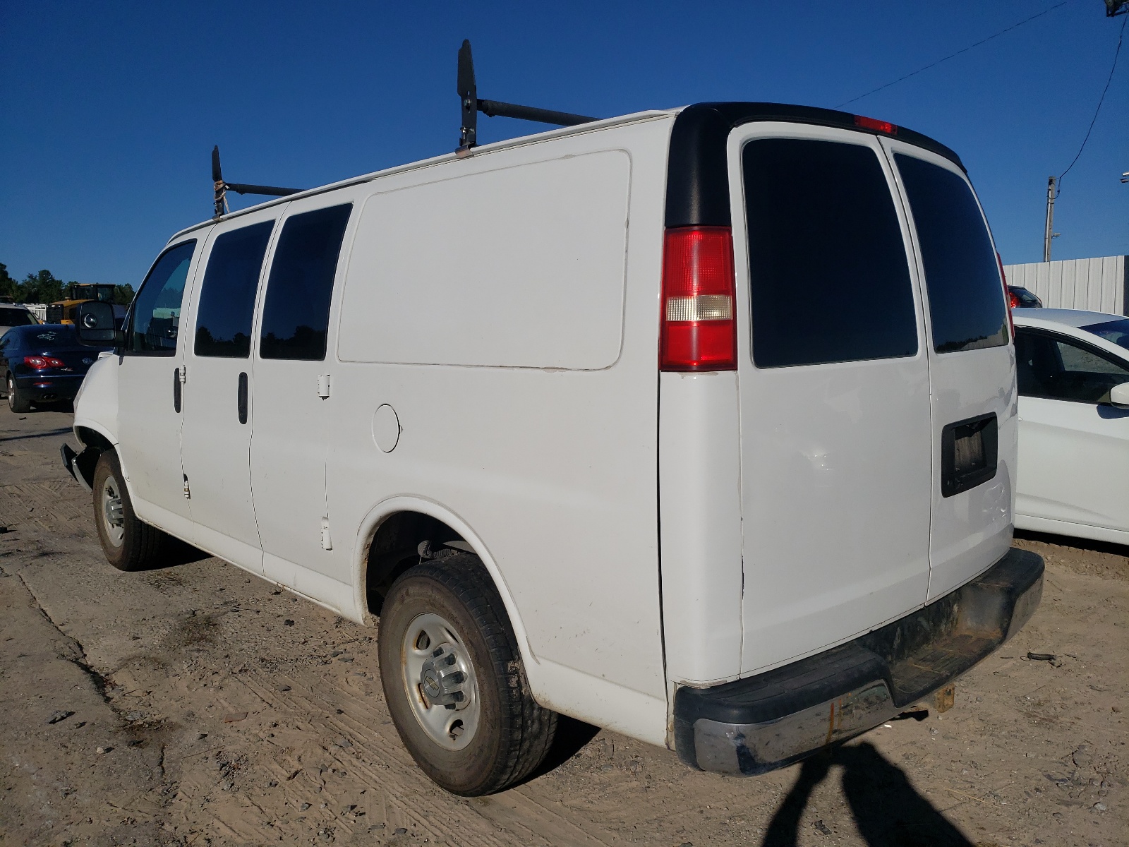 Photo 3 from auction – 2014 CHEVROLET EXPRESS G2 with VIN 1GCWGFCG8E1140901
