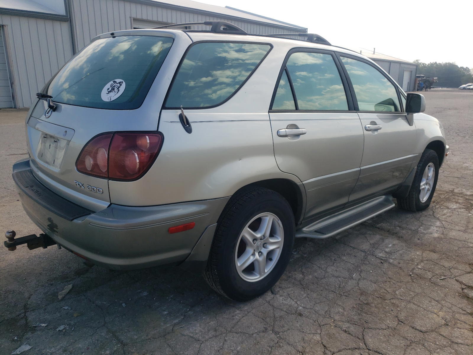 Photo 4 from auction – 2000 LEXUS RX 300 with VIN JT6GF10U7Y0047566