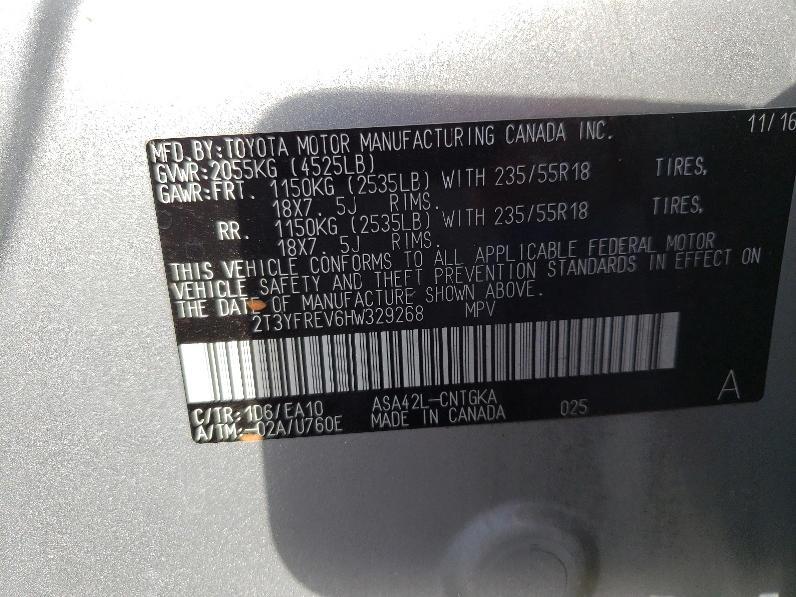 Photo 10 from auction – 2017 TOYOTA RAV4 LIMIT with VIN 2T3YFREV6HW329268