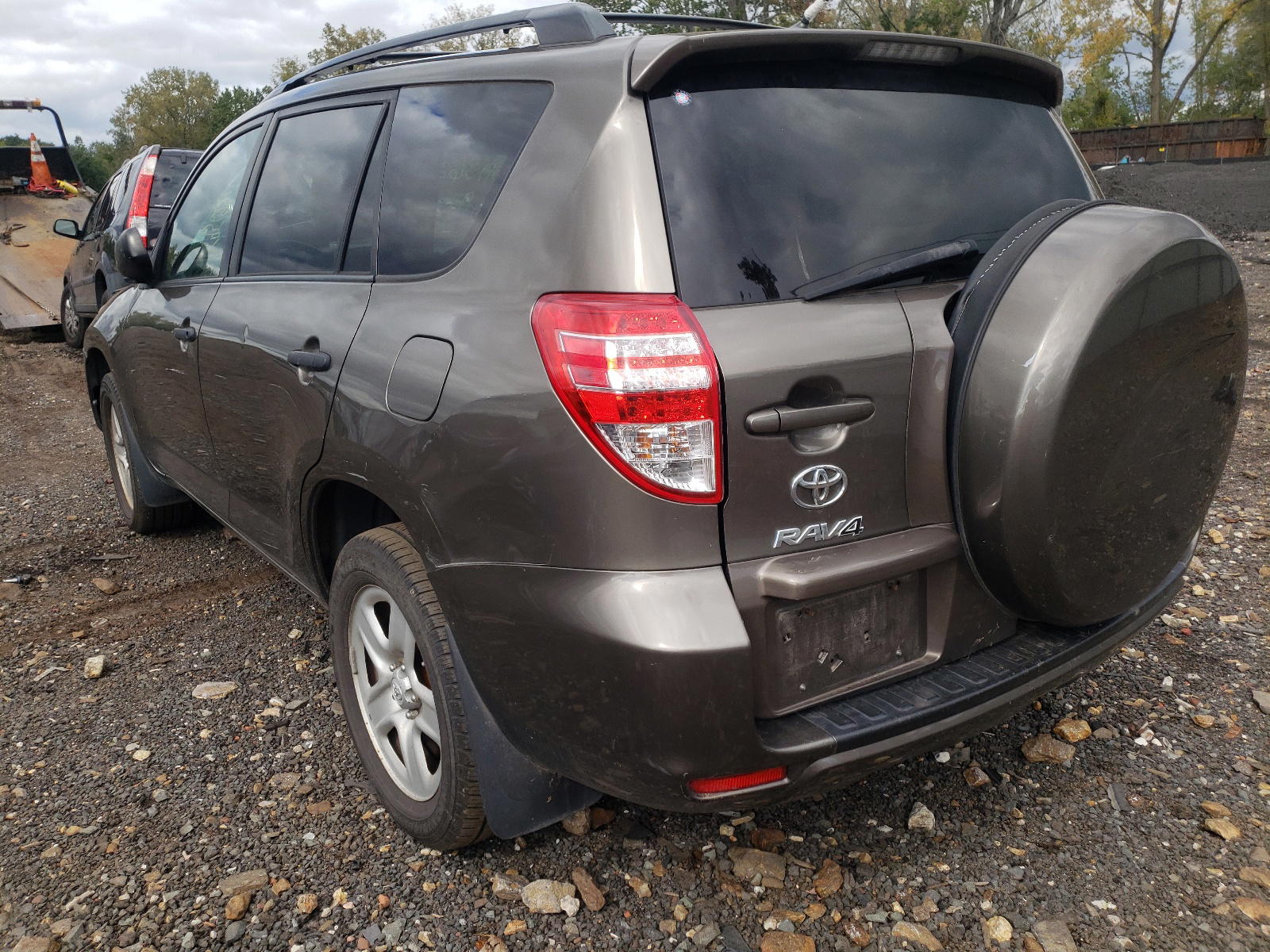 Photo 3 from auction – 2011 TOYOTA RAV4 with VIN 2T3BF4DV6BW149029