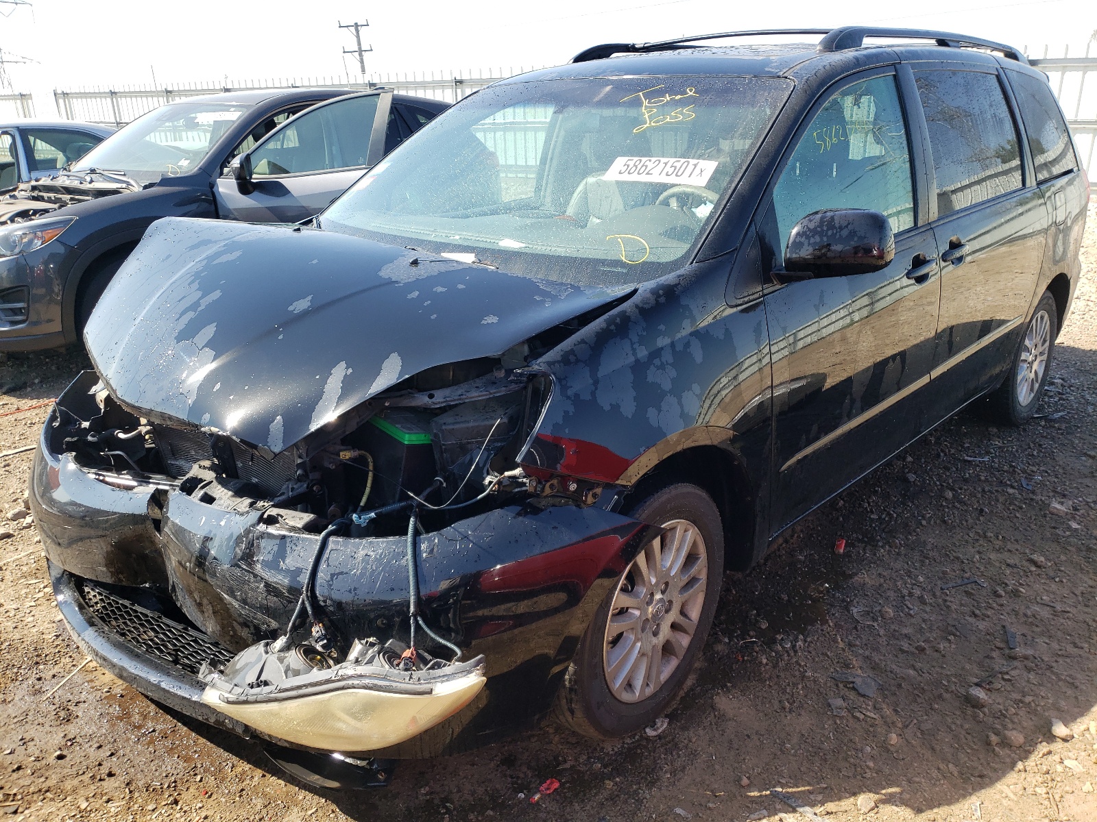 Photo 2 from auction – 2010 TOYOTA SIENNA XLE with VIN 5TDYK4CC2AS315570