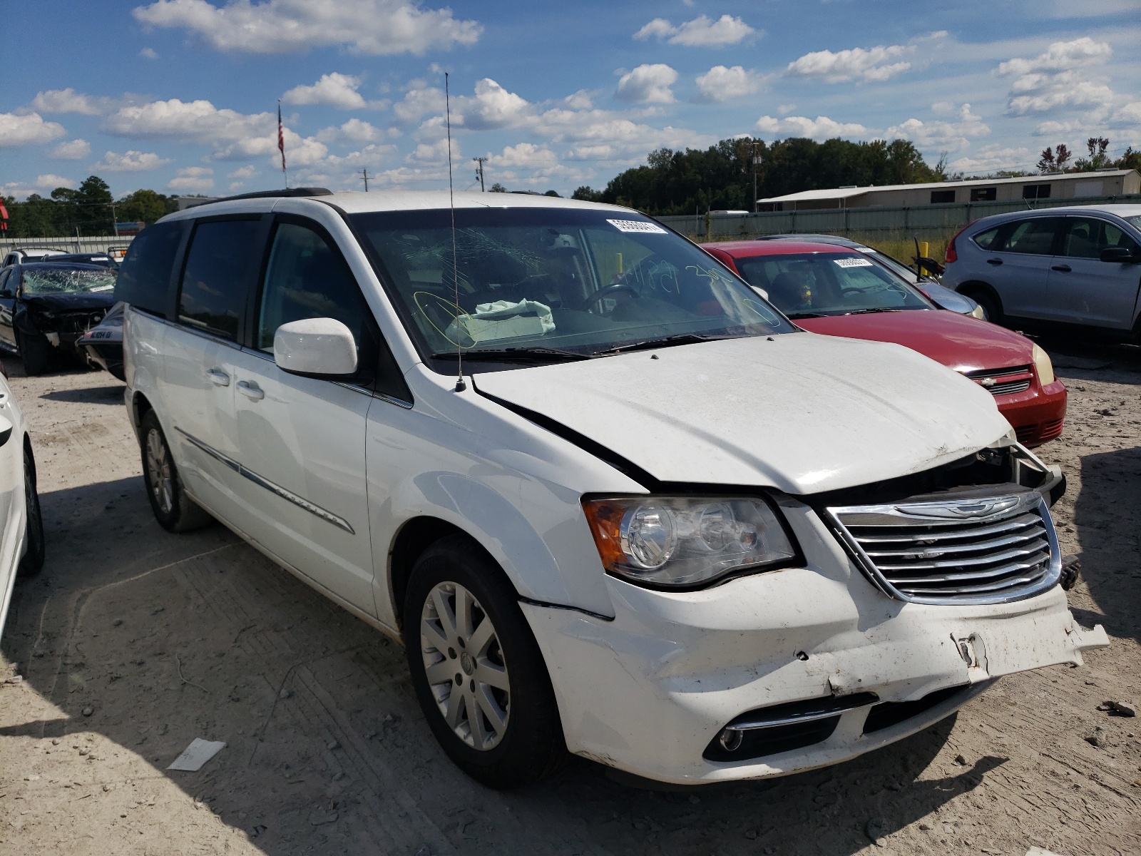 CHRYSLER TOWN & COU 2014 with VIN 2C4RC1BG0ER383305 - Photo from auction