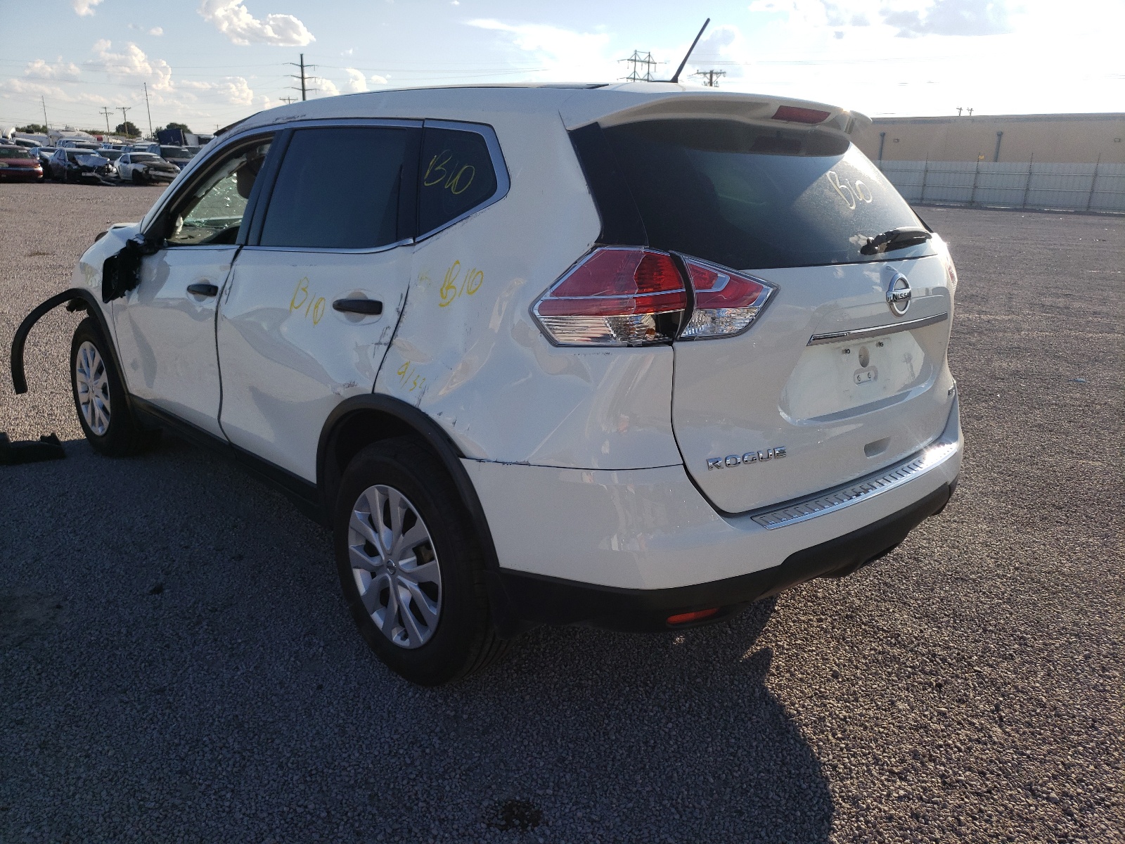 Photo 3 from auction – 2016 NISSAN ROGUE S with VIN JN8AT2MV5GW138013