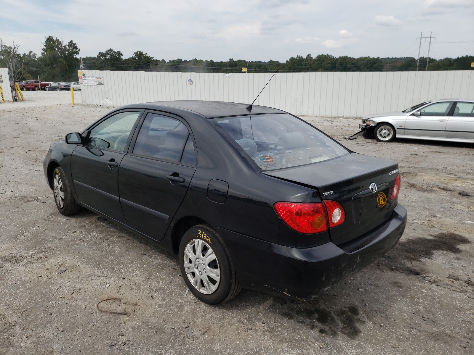 Photo 3 from auction – 2003 TOYOTA COROLLA CE with VIN 1NXBR32E63Z116174