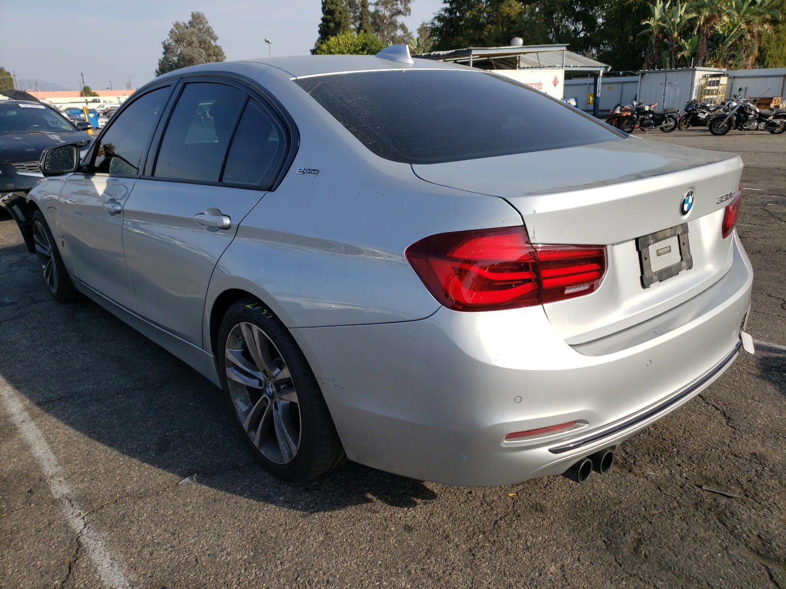 Photo 3 from auction – 2018 BMW 330E with VIN WBA8E1C57JA178014