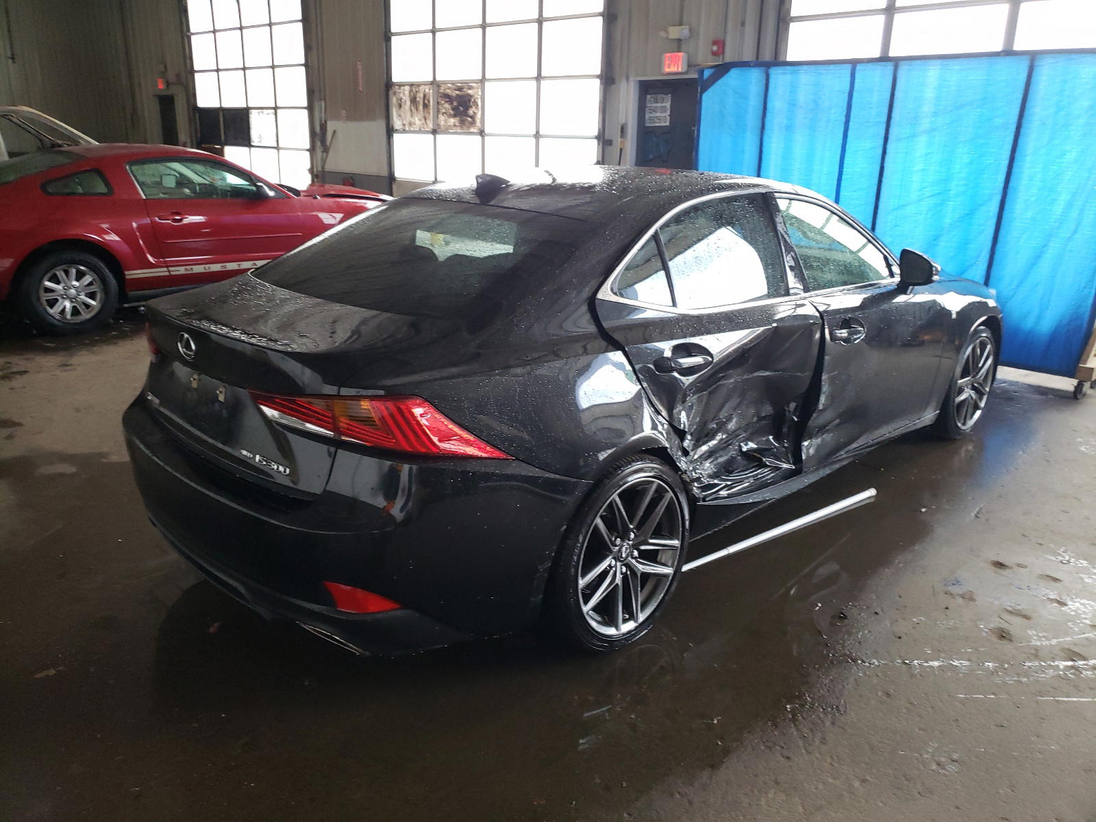 Photo 4 from auction – 2018 LEXUS IS 300 with VIN JTHC81D29J5031760