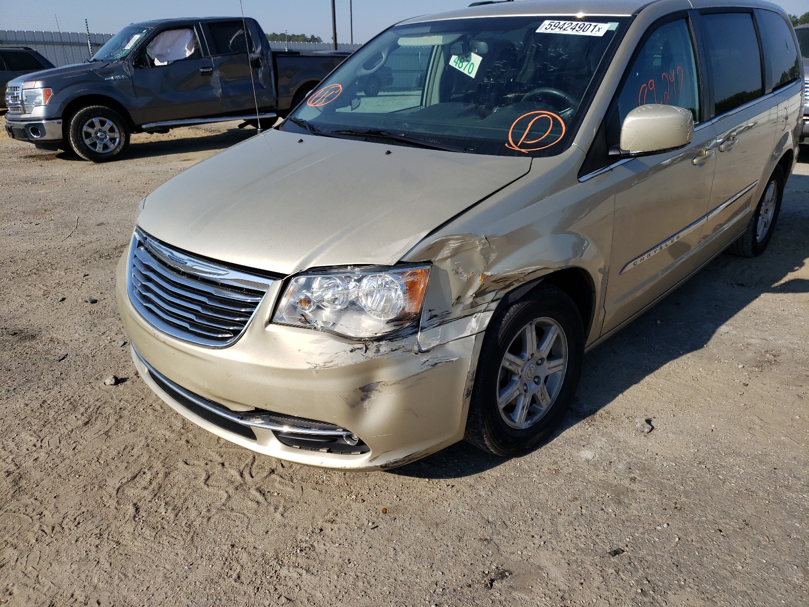 Photo 9 from auction – 2011 CHRYSLER TOWN & COU with VIN 2A4RR5DG9BR719848