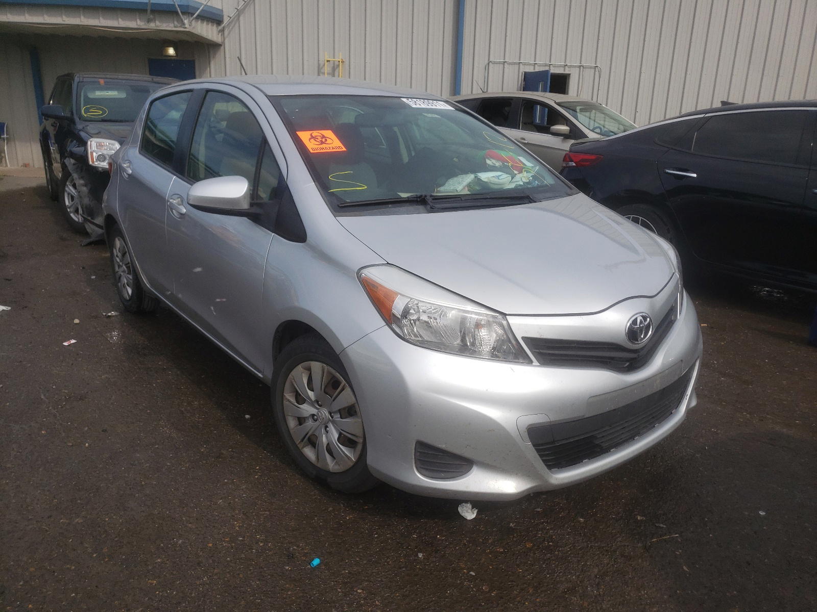TOYOTA YARIS 2012 with VIN JTDKTUD37CD538896 - Photo from auction