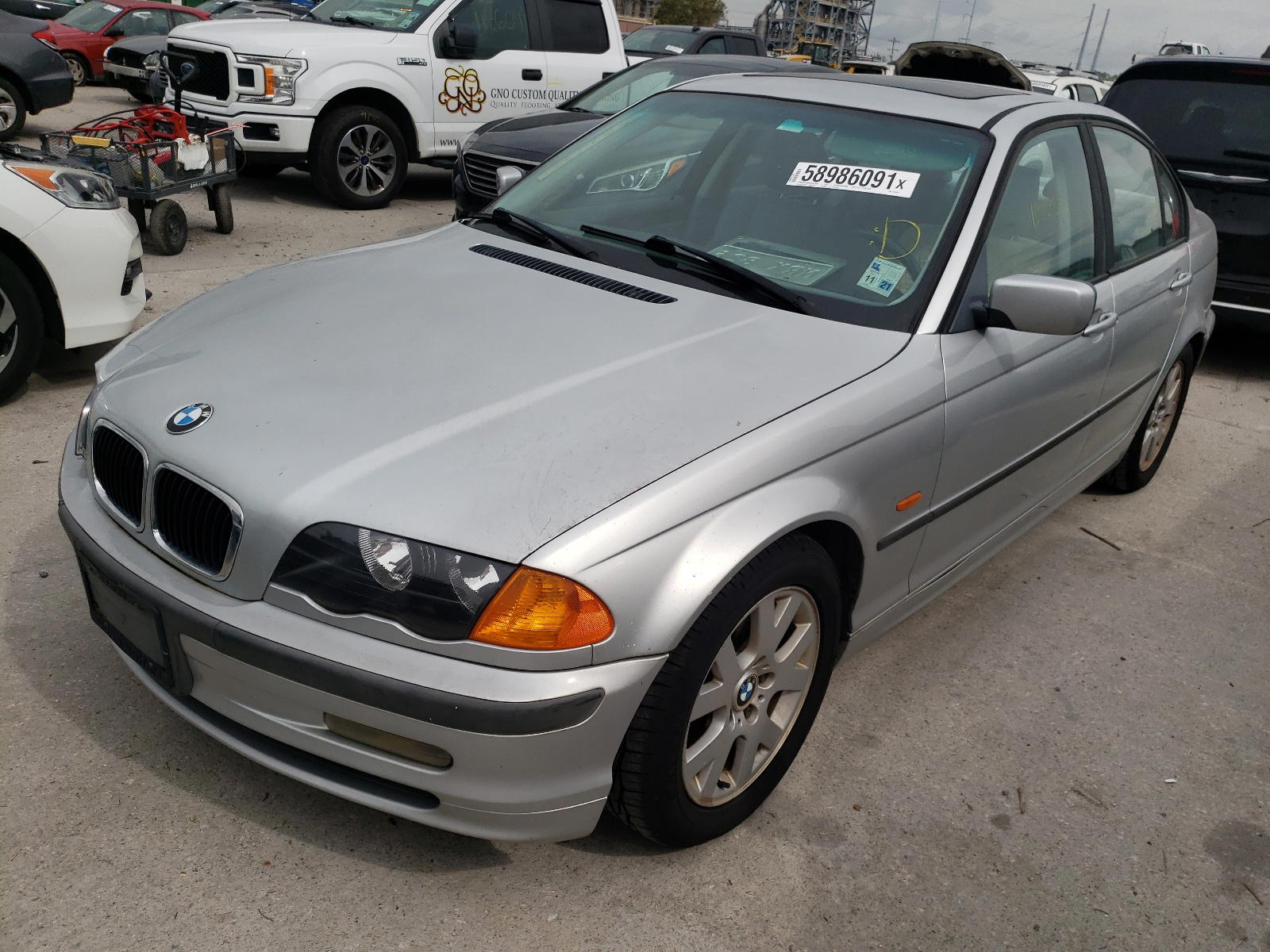 Photo 2 from auction – 2000 BMW 323 I with VIN WBAAM3342YKC72848