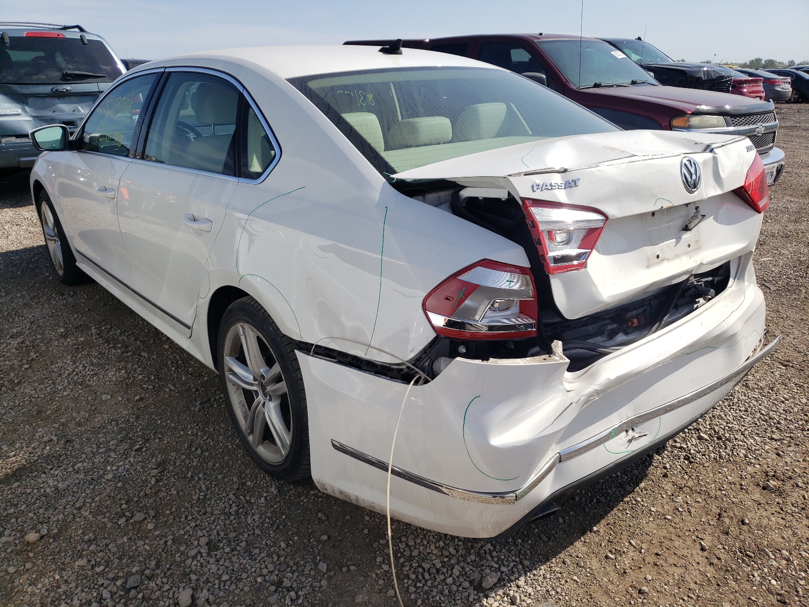 Photo 3 from auction – 2013 VOLKSWAGEN PASSAT SEL with VIN 1VWCM7A3XDC001029
