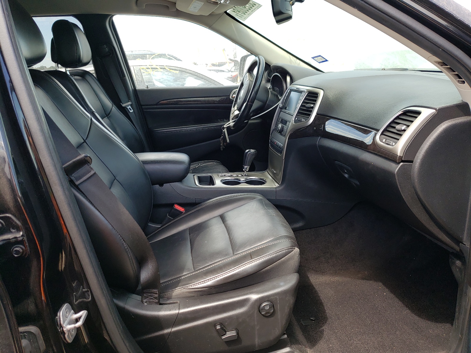 Photo 5 from auction – 2011 JEEP GRAND CHER with VIN 1J4RS4GT5BC545888