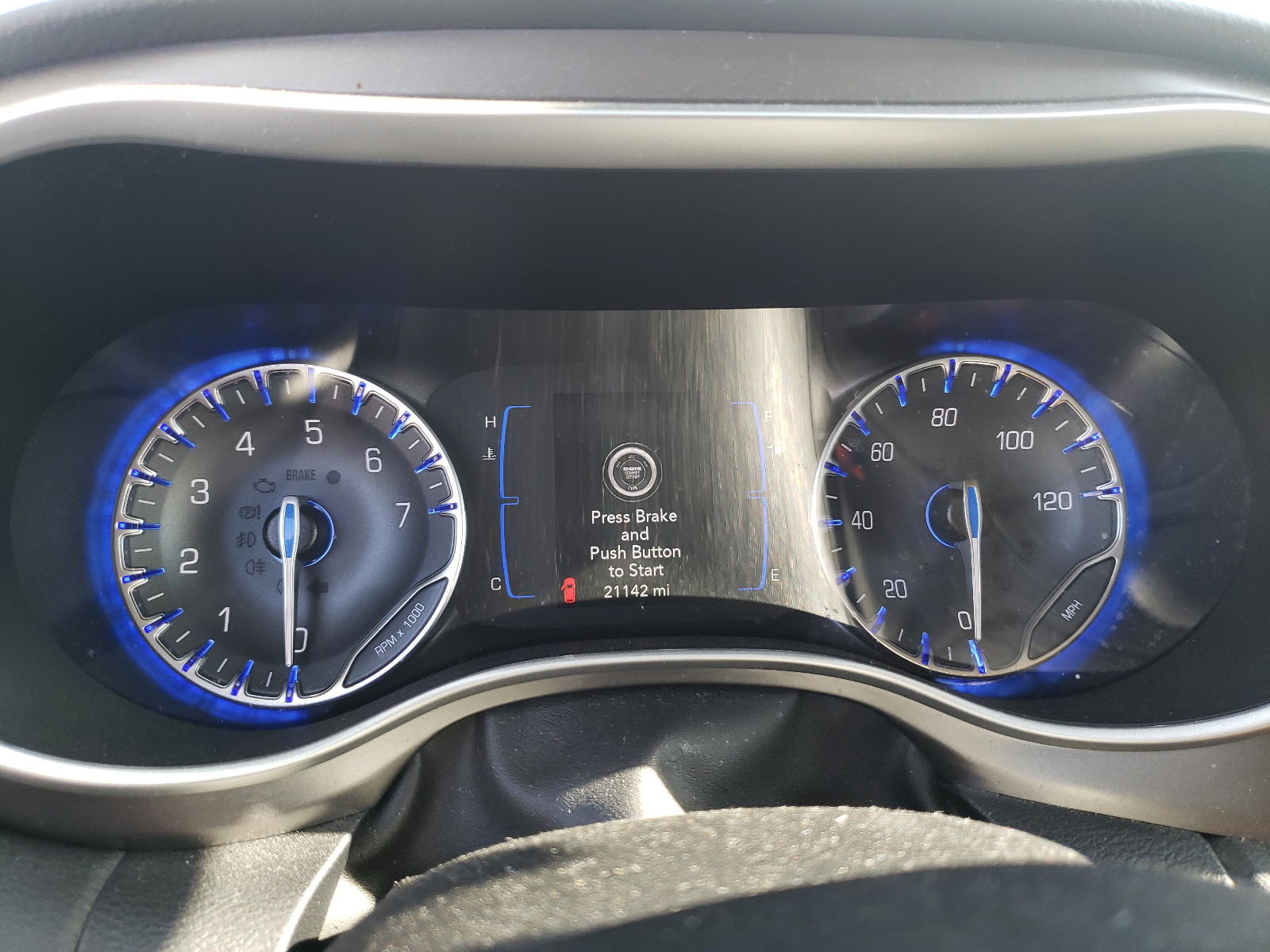 Photo 8 from auction – 2020 CHRYSLER PACIFICA T with VIN 2C4RC1BG6LR101455