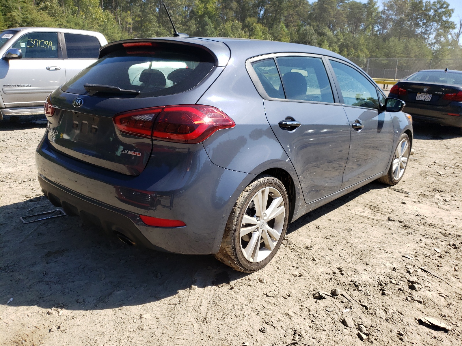 Photo 4 from auction – 2016 KIA FORTE SX with VIN KNAFZ5A33G5587889