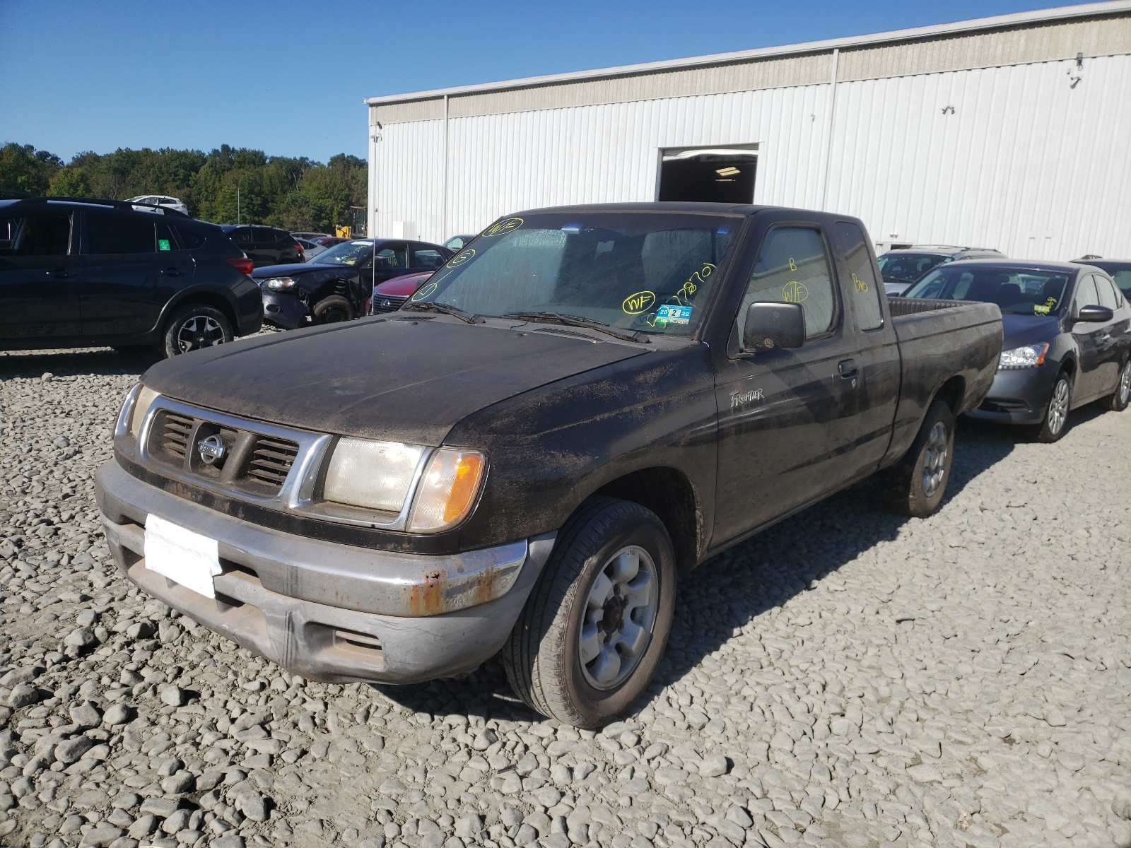 Photo 2 from auction – 2000 NISSAN FRONTIER K with VIN 1N6DD26S9YC435794
