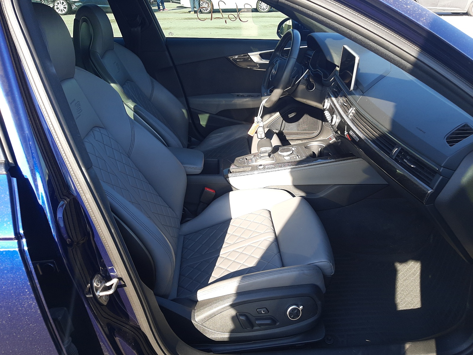 Photo 5 from auction – 2018 AUDI S4 PREMIUM with VIN WAUB4AF44JA052432