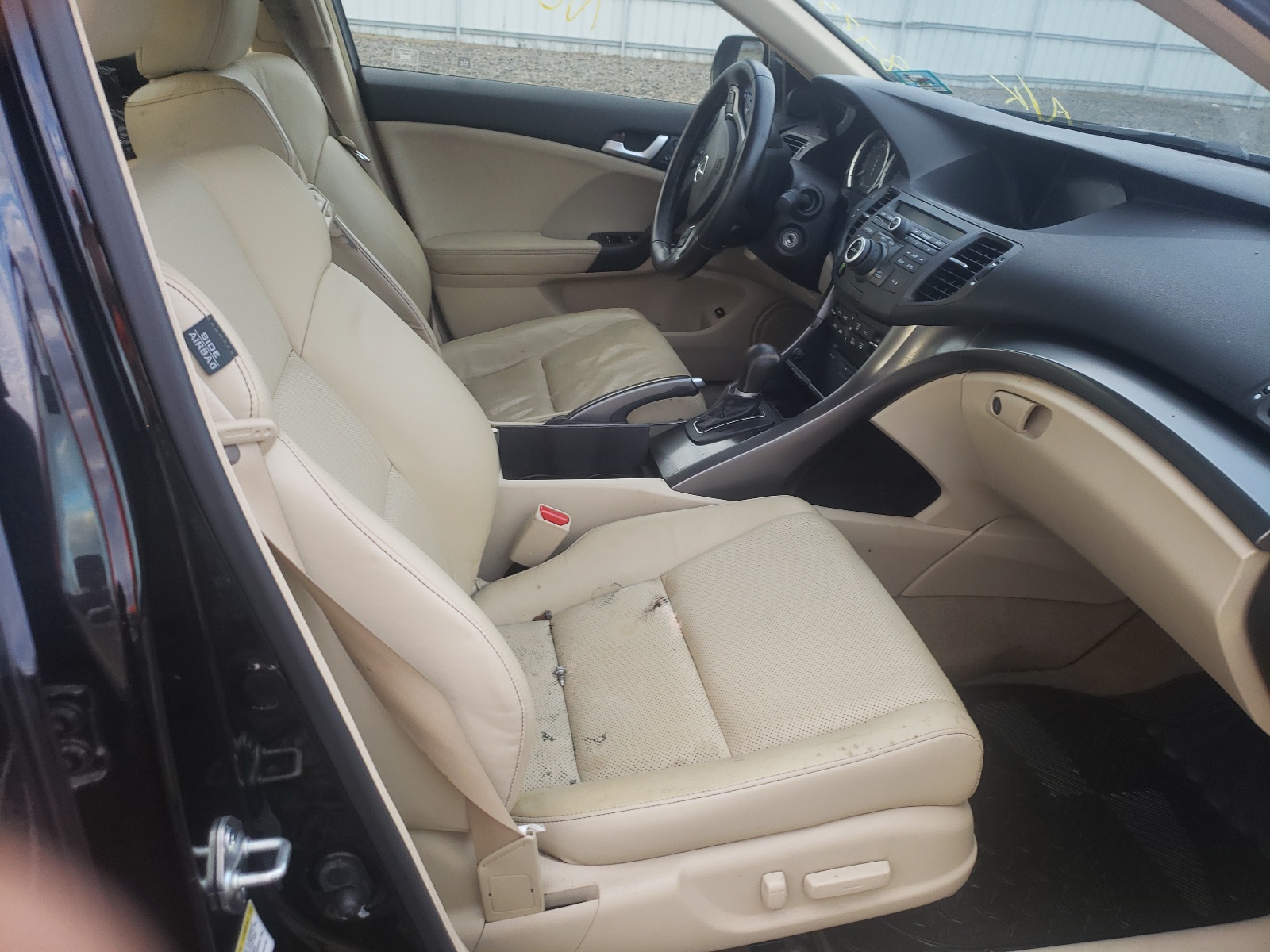 Photo 5 from auction – 2013 ACURA TSX TECH with VIN JH4CU2F62DC001243