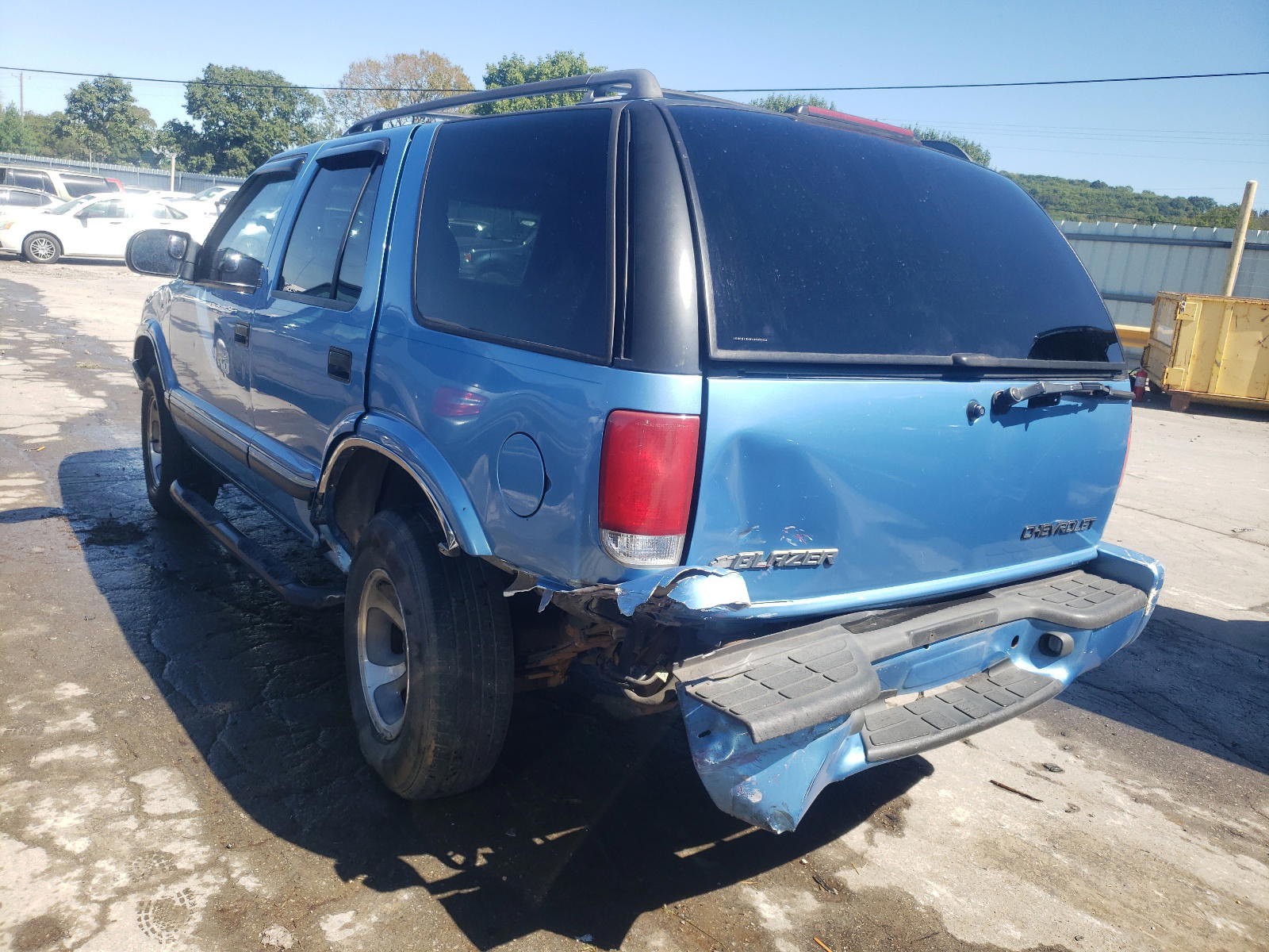 Photo 3 from auction – 1997 CHEVROLET BLAZER with VIN 1GNCS13W0VK225163