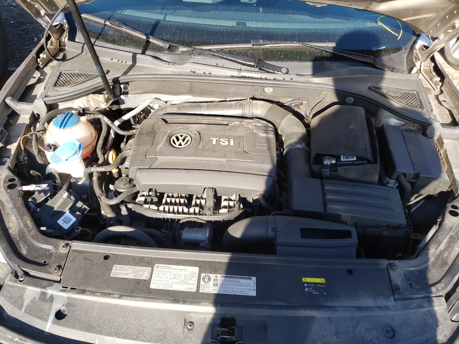 Photo 7 from auction – 2016 VOLKSWAGEN PASSAT S with VIN 1VWAS7A32GC025892