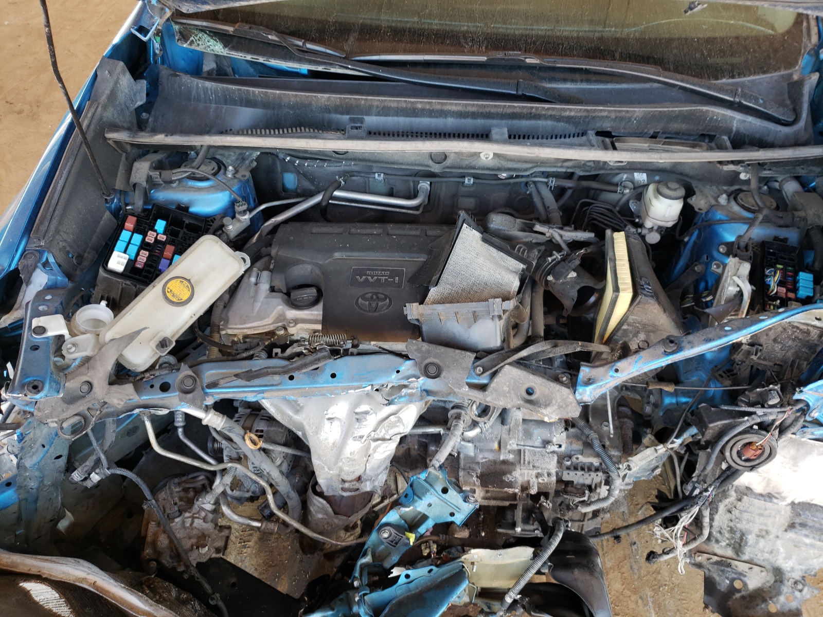 Photo 7 from auction – 2017 TOYOTA RAV4 XLE with VIN 2T3RFREV7HW578571