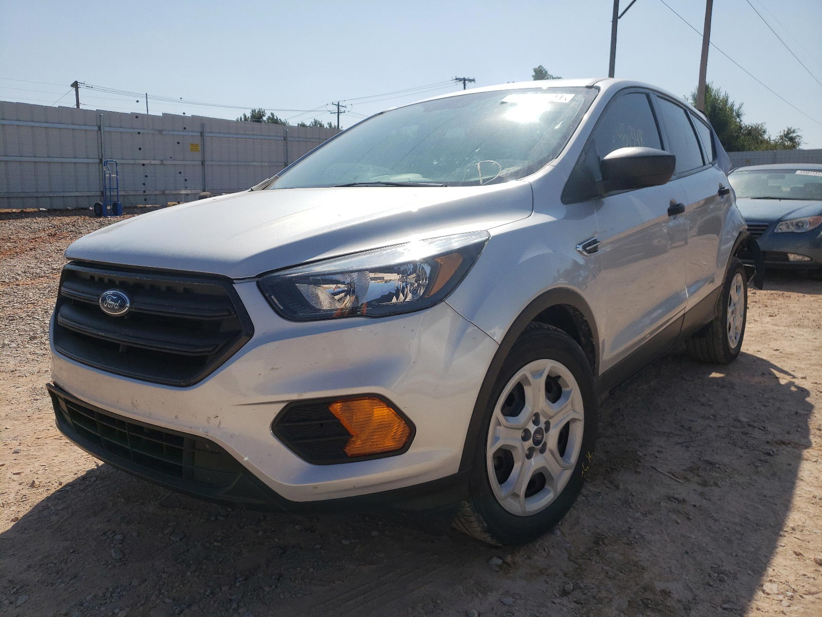 Photo 2 from auction – 2018 FORD ESCAPE S with VIN 1FMCU0F79JUA30593