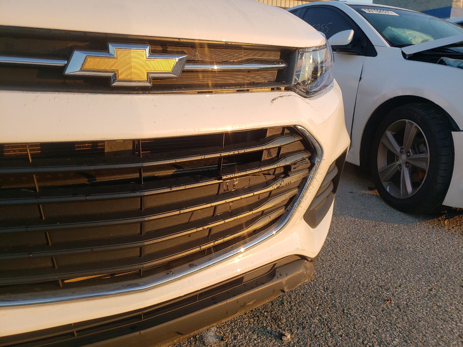 Photo 9 from auction – 2019 CHEVROLET TRAX LS with VIN 3GNCJKSB1KL389832