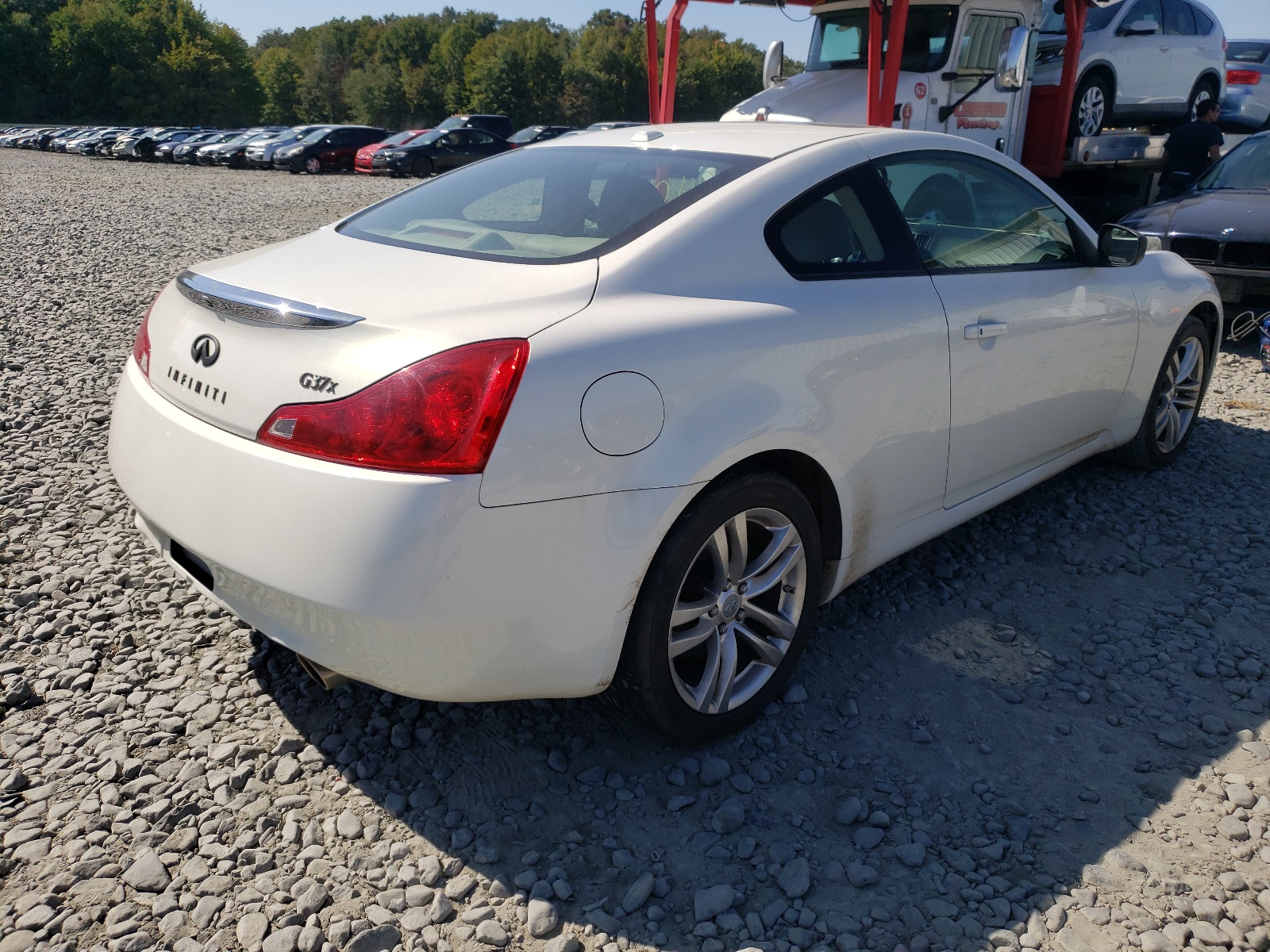 Photo 4 from auction – 2009 INFINITI G37 with VIN JNKCV64F59M651483