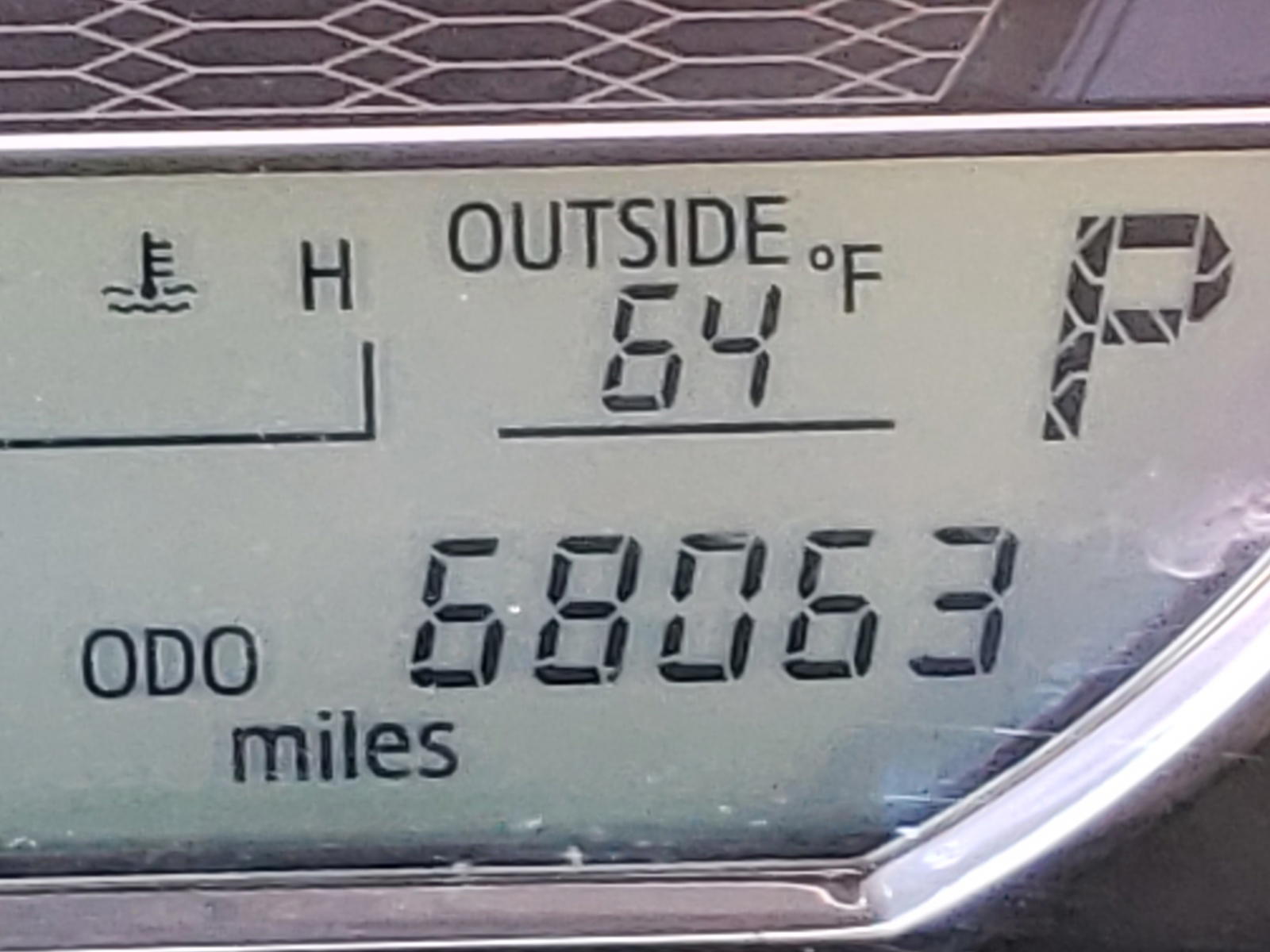 Photo 8 from auction – 2014 TOYOTA COROLLA EC with VIN 5YFBPRHE6EP119189