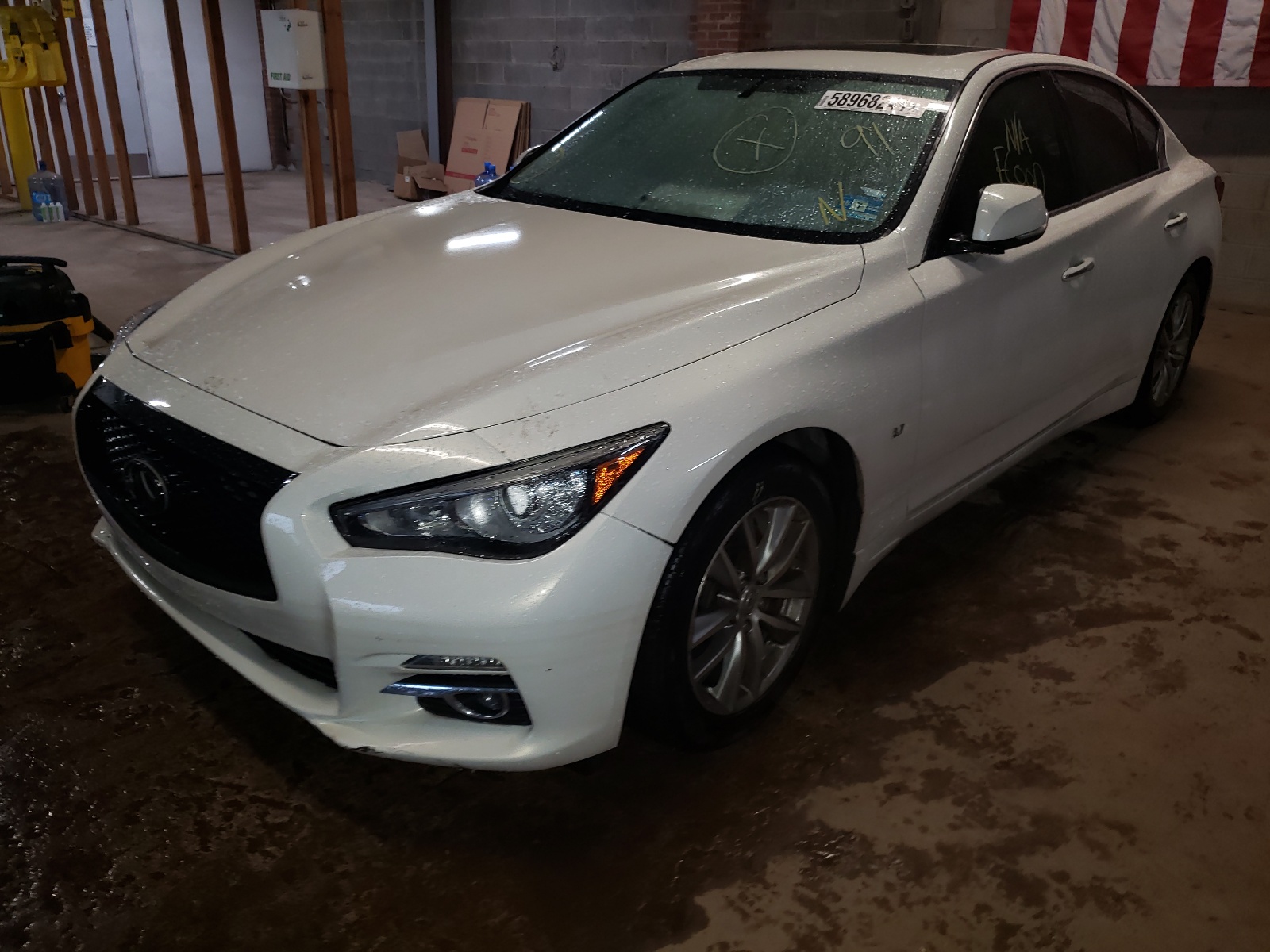 Photo 2 from auction – 2015 INFINITI Q50 BASE with VIN JN1BV7AR0FM418045