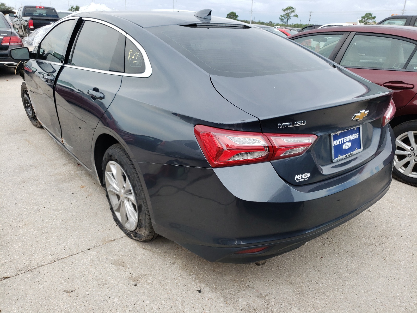 Photo 3 from auction – 2020 CHEVROLET MALIBU LT with VIN 1G1ZD5ST2LF027887