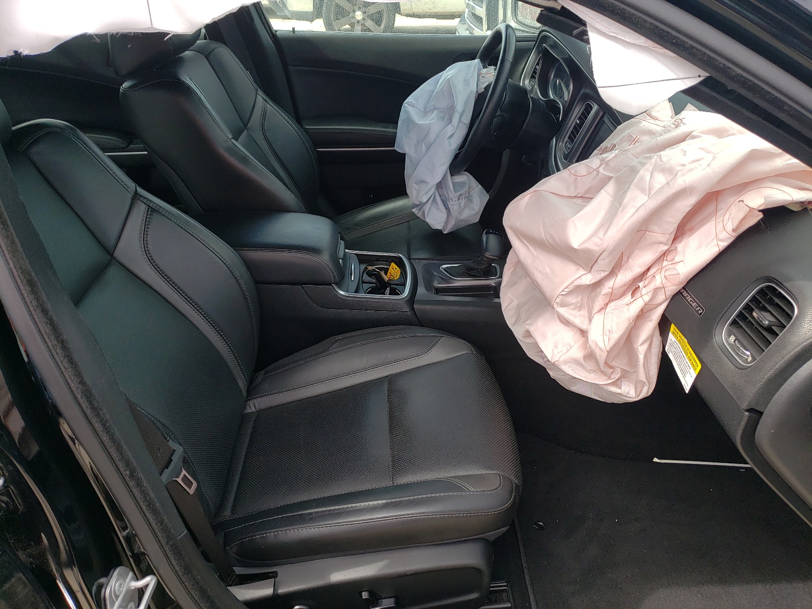 Photo 5 from auction – 2019 DODGE CHARGER SX with VIN 2C3CDXBG2KH743606