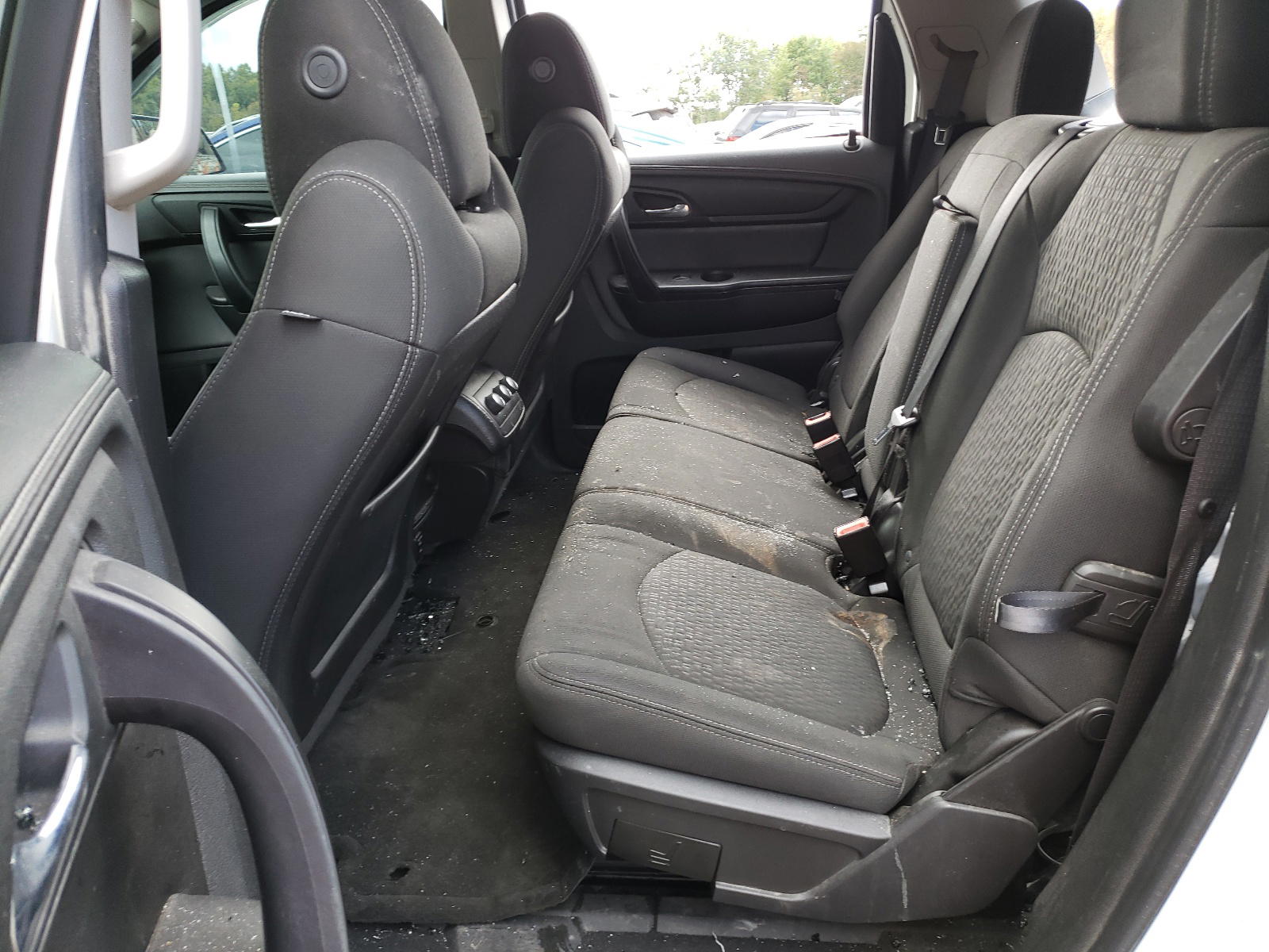 Photo 6 from auction – 2015 GMC ACADIA SLE with VIN 1GKKVNED0FJ319702
