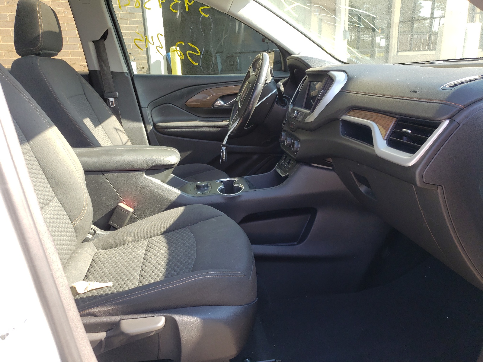 Photo 5 from auction – 2020 GMC TERRAIN SL with VIN 3GKALMEV9LL100083