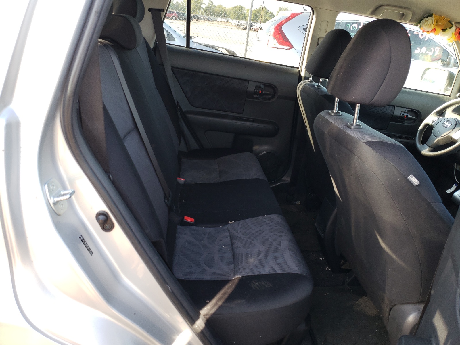 Photo 6 from auction – 2011 TOYOTA SCION XB with VIN JTLZE4FE1B1135864