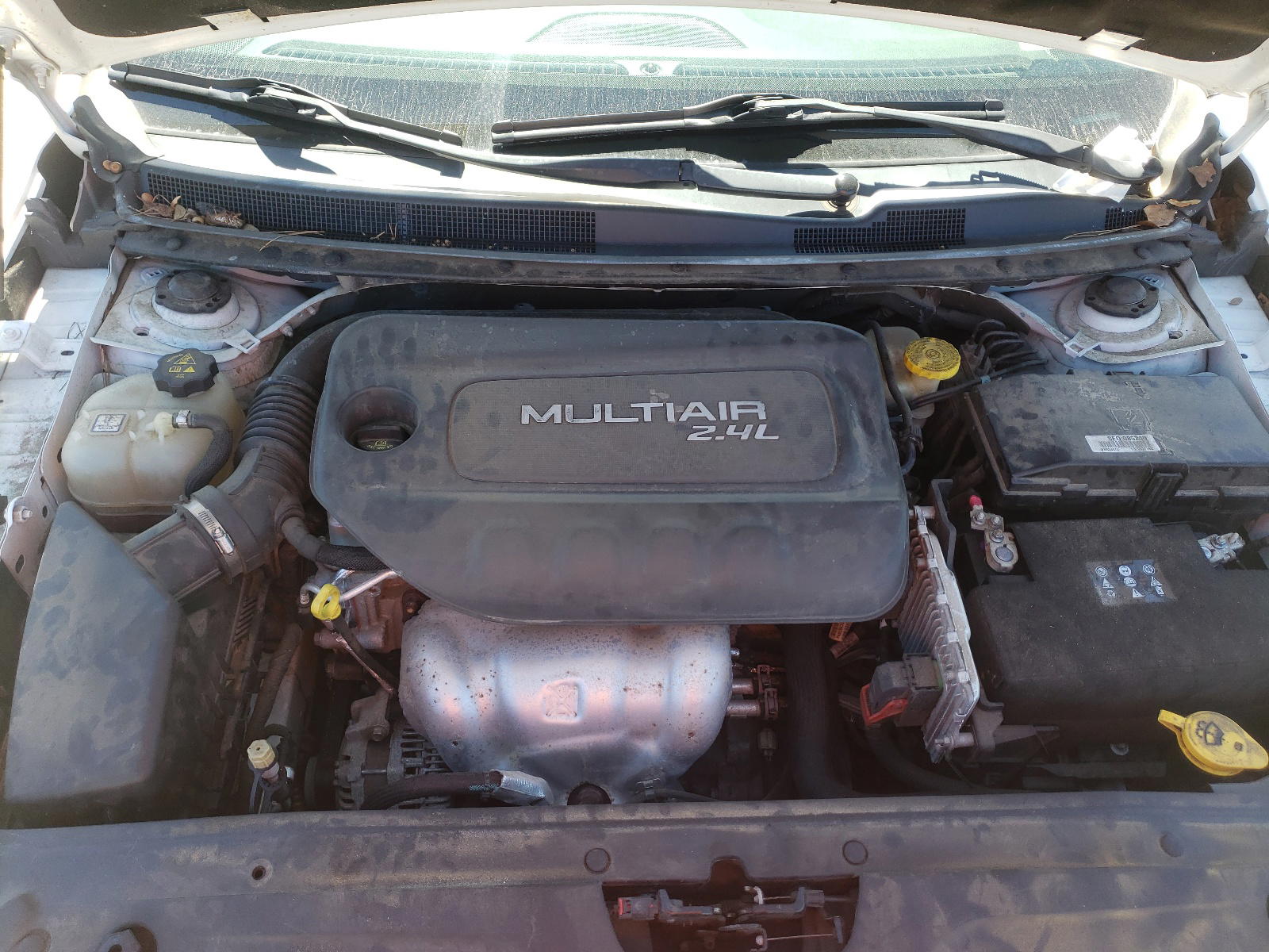 Photo 7 from auction – 2015 CHRYSLER 200 S with VIN 1C3CCCBB9FN533842