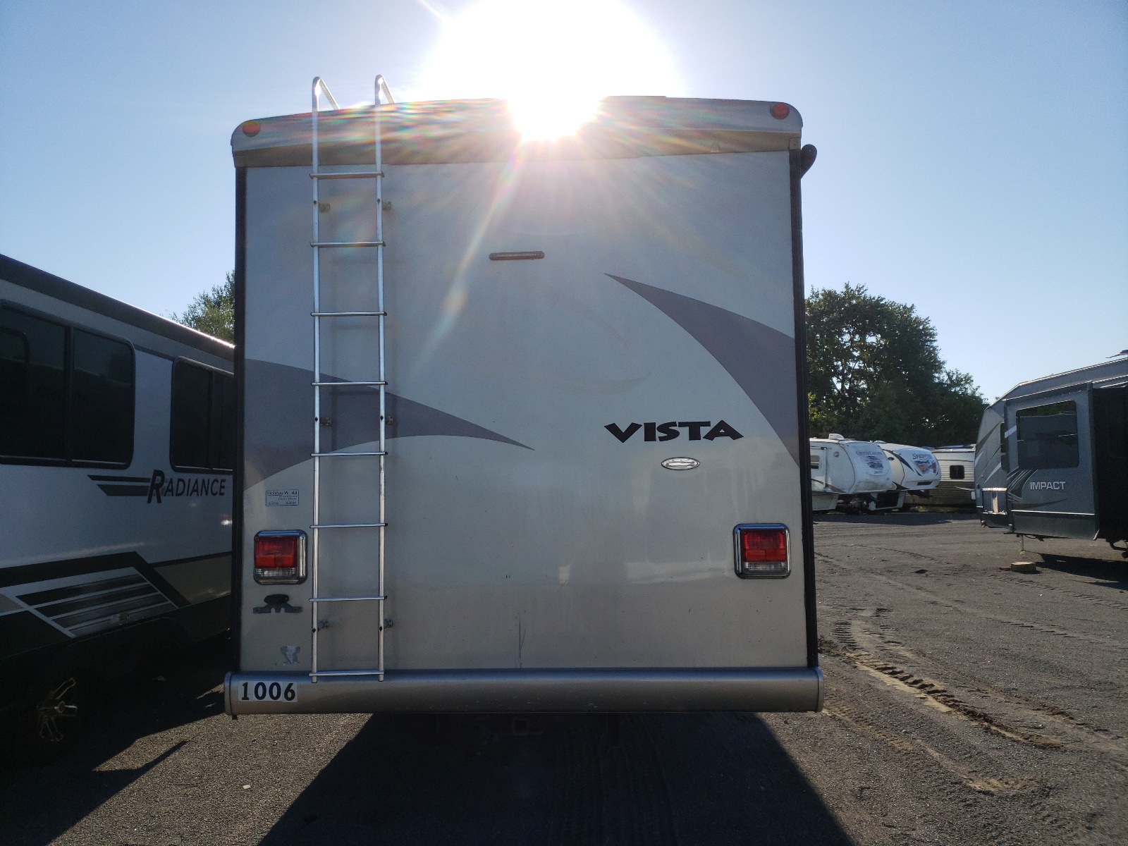 Photo 6 from auction – 2011 WINNEBAGO MOTORHOME with VIN 5B4MP67G7B3440145
