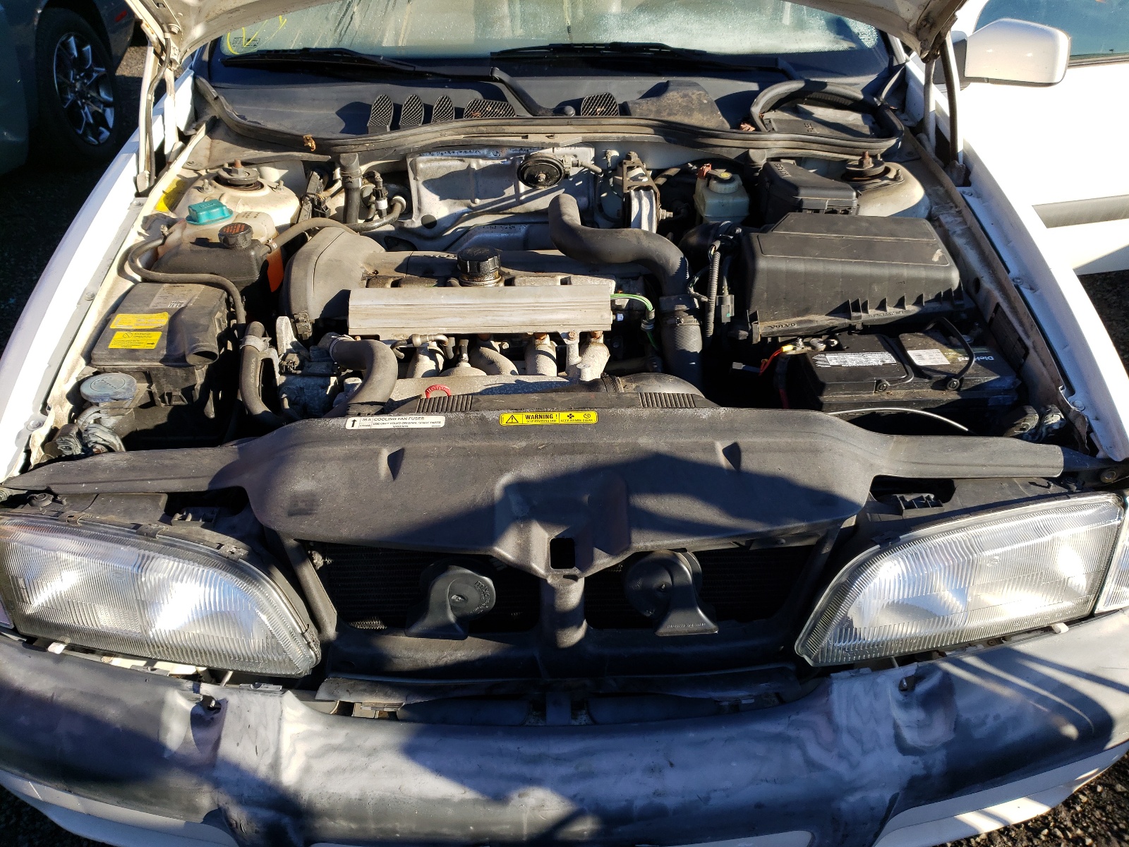 Photo 7 from auction – 2000 VOLVO V70 XC with VIN YV1LZ56D2Y2676485