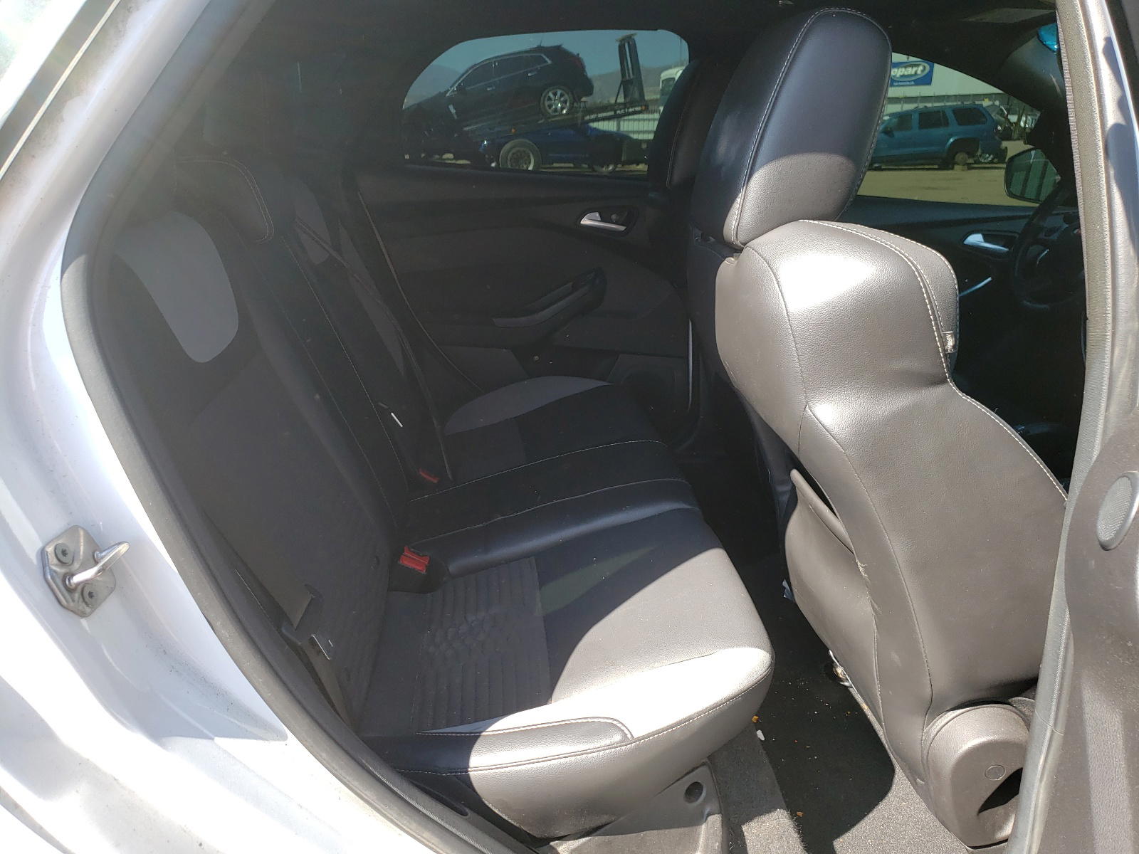 Photo 6 from auction – 2014 FORD FOCUS ST with VIN 1FADP3L97EL212463