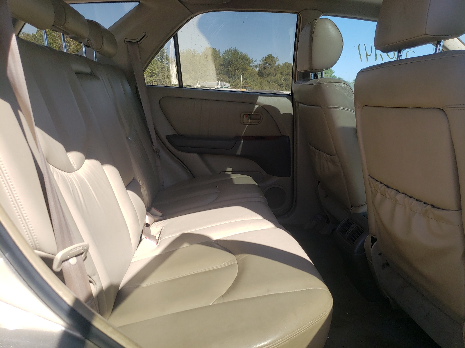 Photo 6 from auction – 1999 LEXUS RX 300 with VIN JT6GF10UXX0023518