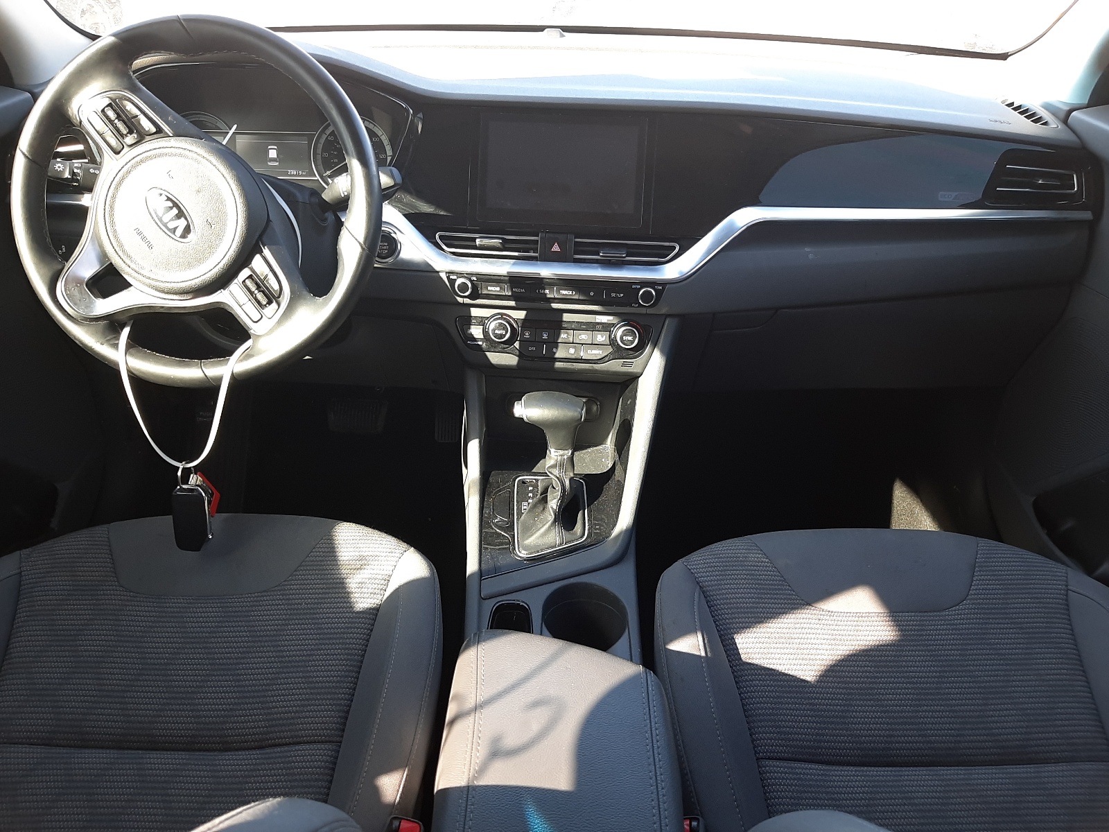 Фото 9 с аукциона – 2020 KIA NIRO с VIN KNDCB3LC8L5375169