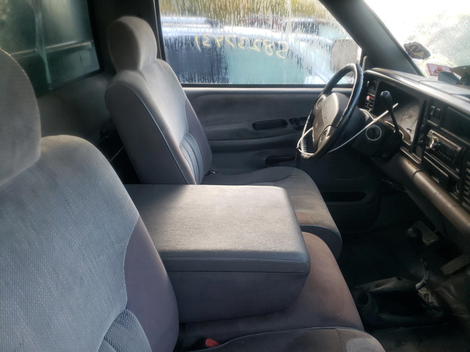 Photo 5 from auction – 1995 DODGE RAM 2500 with VIN 1B7KF26Z0SS179205