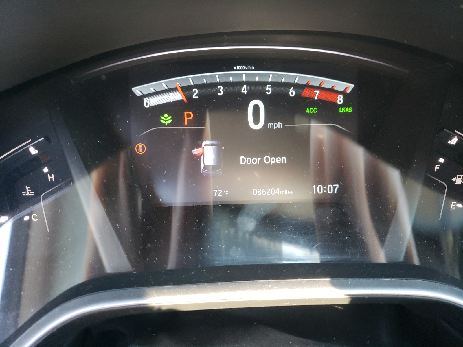 Photo 8 from auction – 2017 HONDA CR-V EXL with VIN 7FARW1H84HE011588