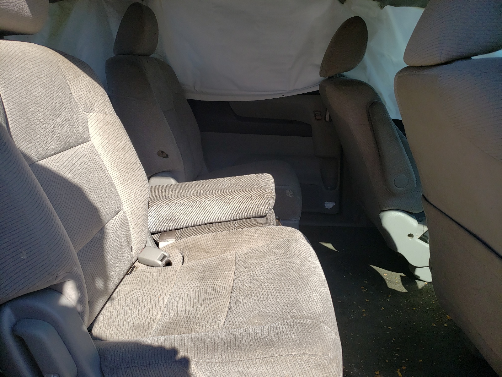 Photo 6 from auction – 2011 HONDA ODYSSEY LX with VIN 5FNRL5H23BB040756
