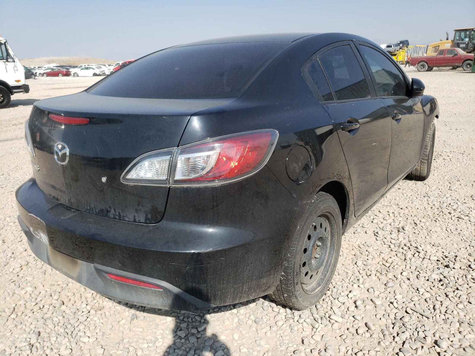 Photo 4 from auction – 2011 MAZDA 3 I with VIN JM1BL1UF3B1408302